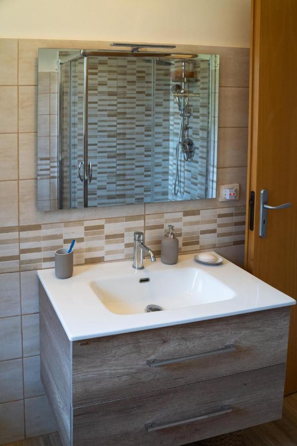 Elegant Apartment In Residence With Pool Acireale Luaran gambar