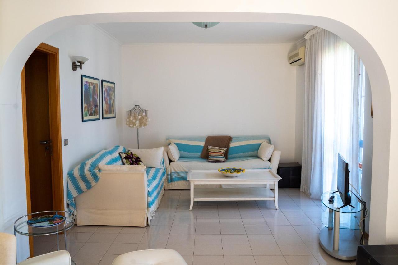 Elegant Apartment In Residence With Pool Acireale Luaran gambar